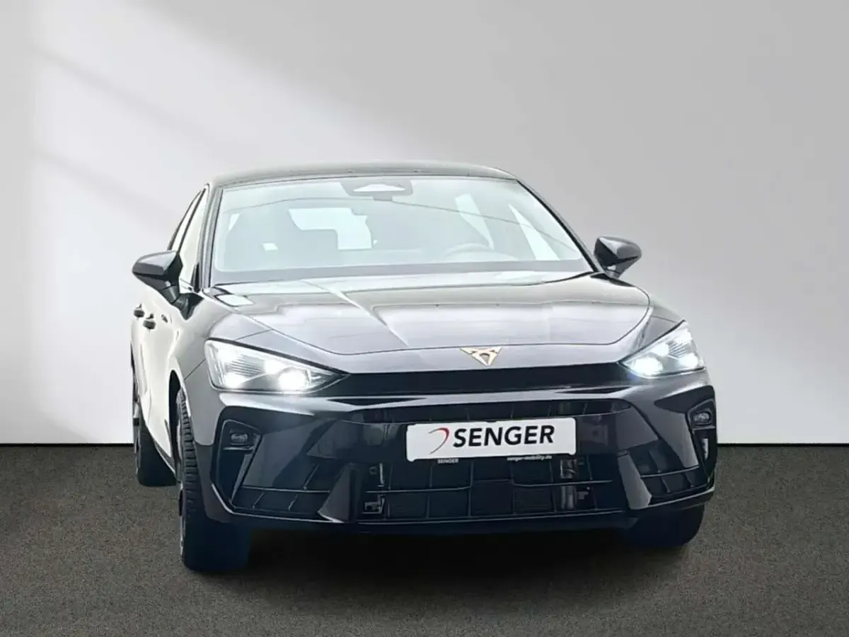 Neu Cupra Leon 204 PS (150 kW) 2026 Schwarz Limousine