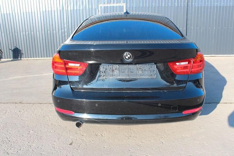 Gebraucht BMW 318 Gran Turismo Advantage 150 PS (110 kW) 2015 Schwarz Limousine