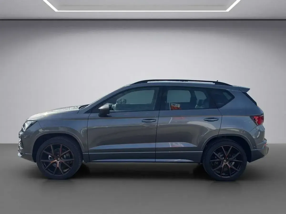 Neu Cupra Ateca 190 PS (139 kW) 2026 Grau SUV