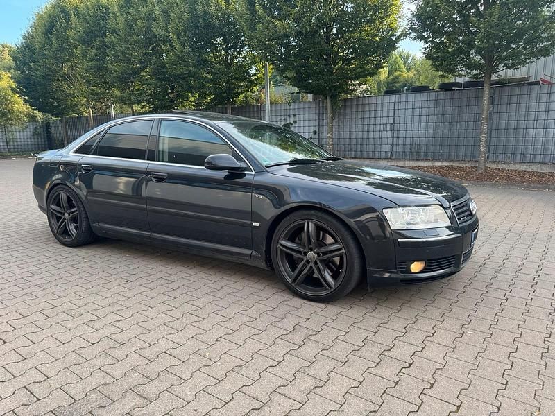 Schwarz Gebraucht 2002 Audi A8 Limousine | 6.800 € (Teuer) - Bild 1/4