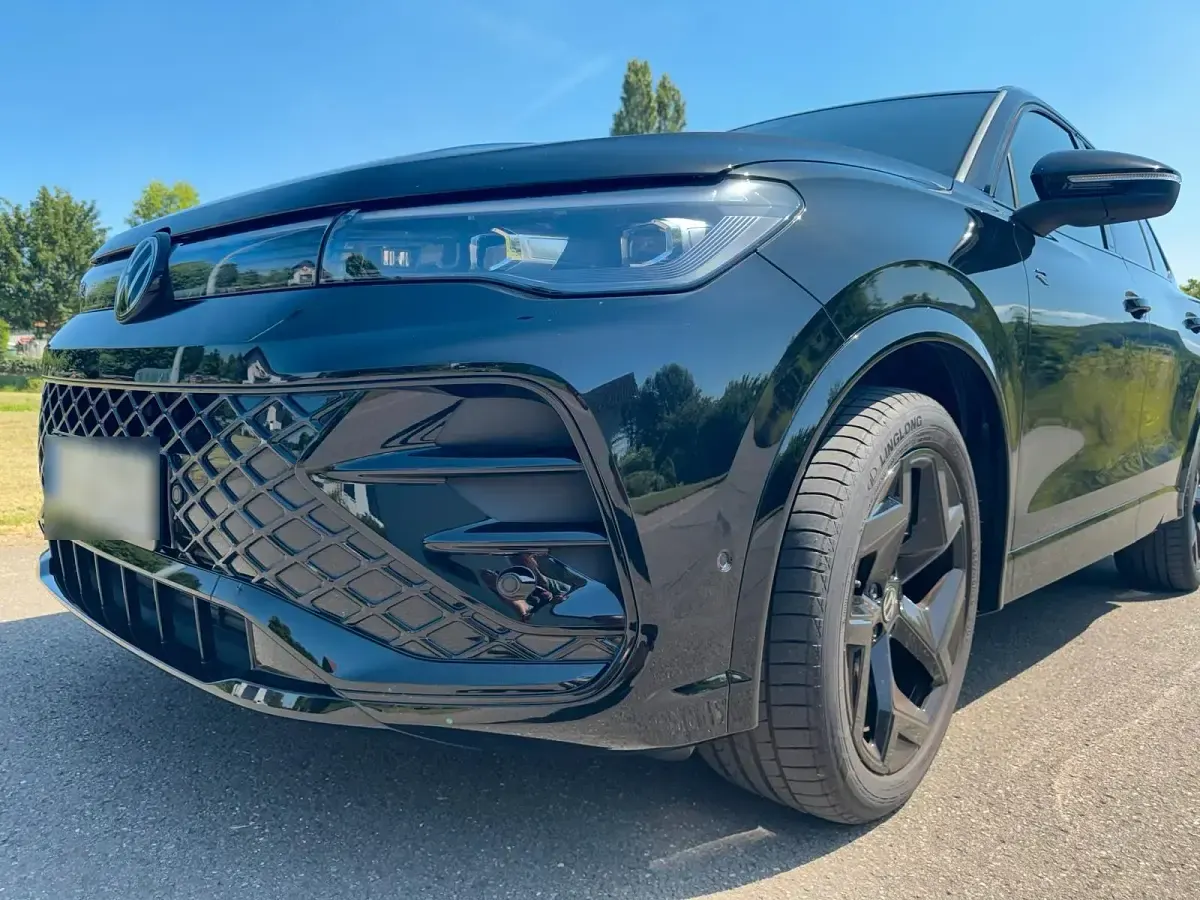 Gebraucht VW Tiguan Style 150 PS (110 kW) 2025 Schwarz SUV