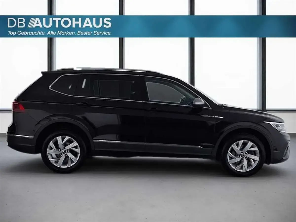 Gebraucht VW Tiguan Allspace Life 200 PS (147 kW) 2024 Schwarz SUV