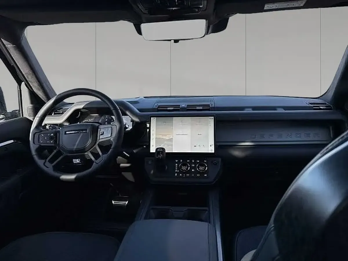 Gebraucht Land Rover Defender 643 PS (472 kW) 2026 SUV