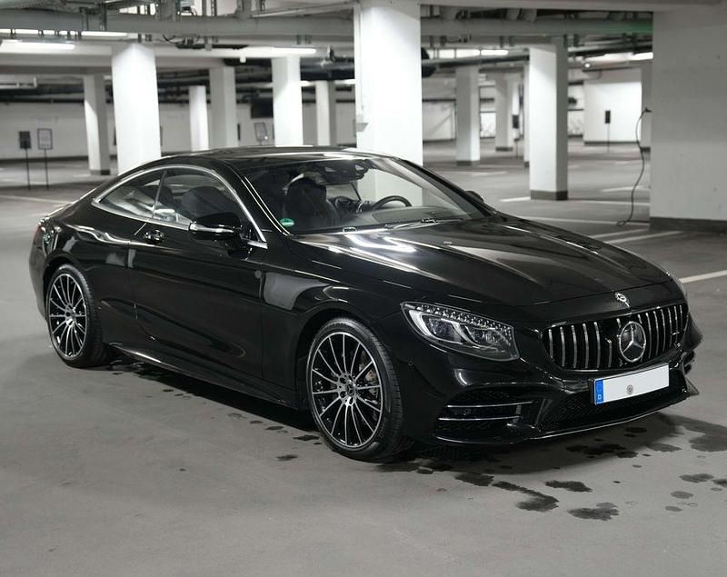 Schwarz Gebraucht 2018 Mercedes S560 AMG Limousine | 89.900 € - Bild 1/4