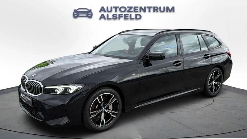 Gebraucht BMW 330 M Sport 245 PS (180 kW) 2025 Schwarz Kombi