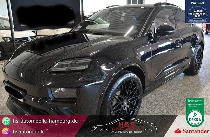 Tiefschwarz Gebraucht 2024 Porsche Macan 4 Electric SUV | 109.900 € (Fairer Preis) - Bild 1/4