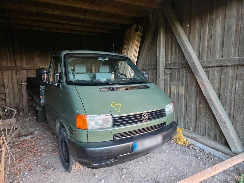 Second-hand VW T4 75 CP (55 kW) 2000 Verde Van