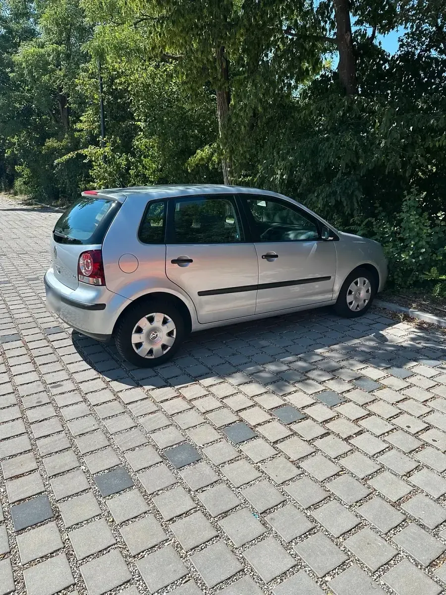 Gebraucht VW Polo 64 PS (47 kW) 2006 Silber Kleinwagen