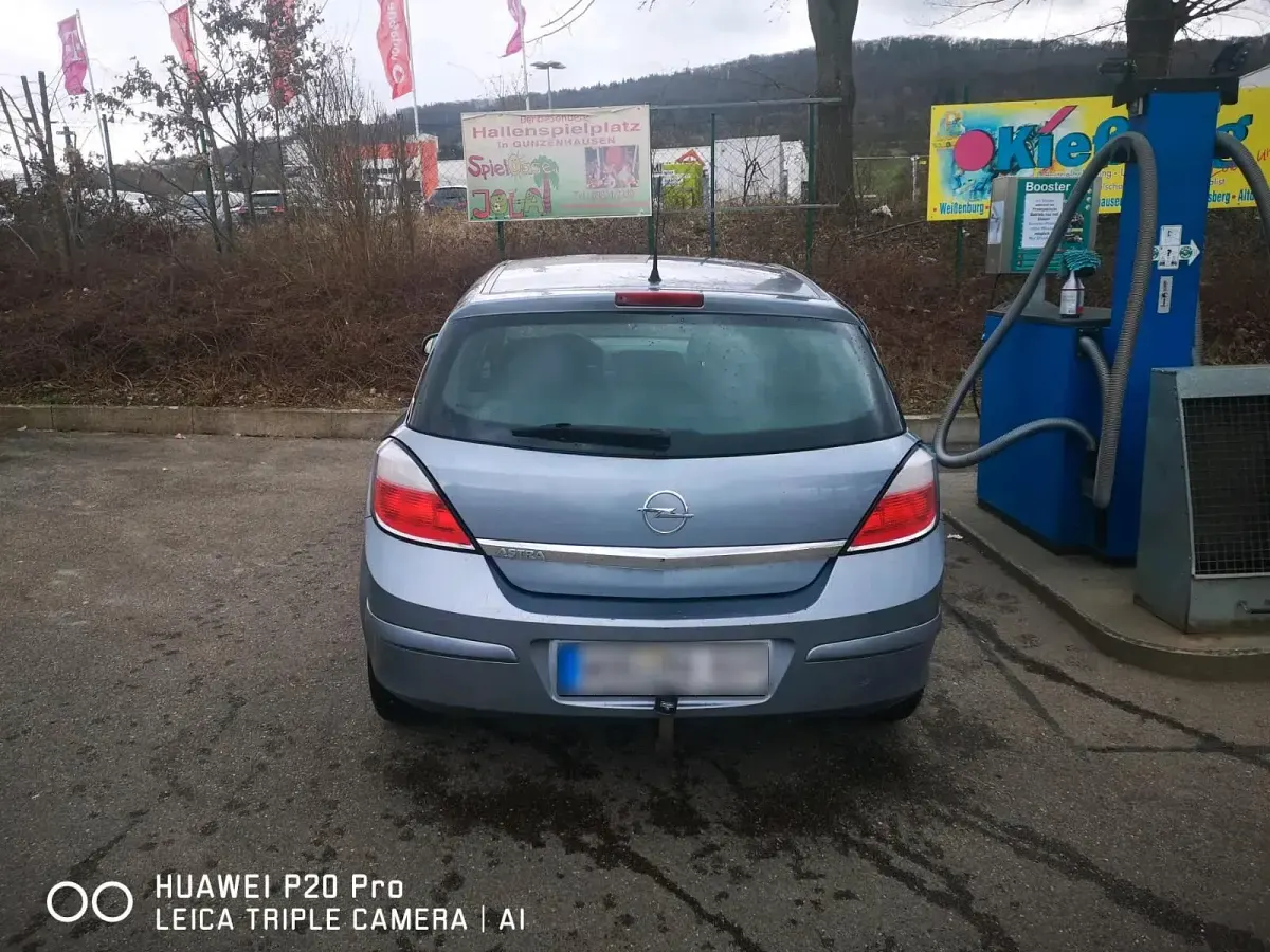 Usata Opel Astra 90 CV (66 kW) 2004 Argento Utilitaria