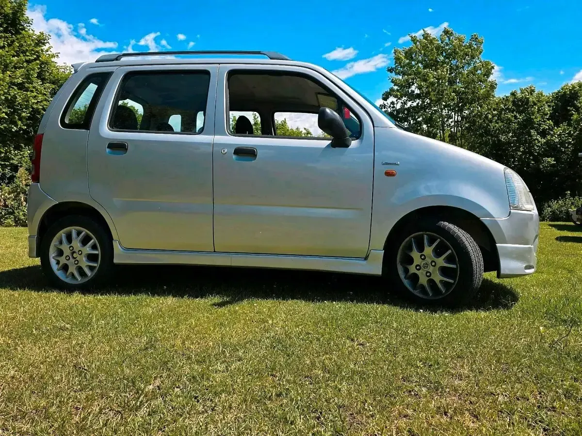 Gebraucht Suzuki Wagon R+ 75 PS (55 kW) 2002 Silber Van / Kleinbus