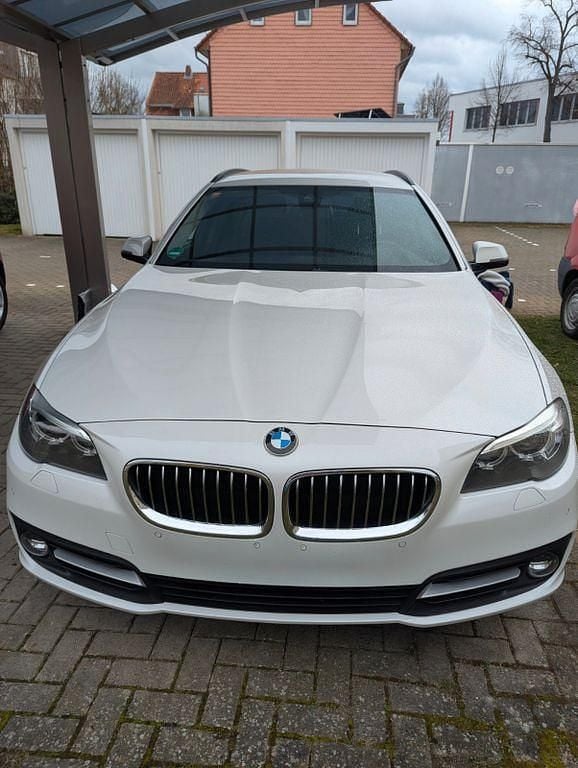 Gebraucht BMW 520 190 PS (139 kW) 2016 Weiß Kombi