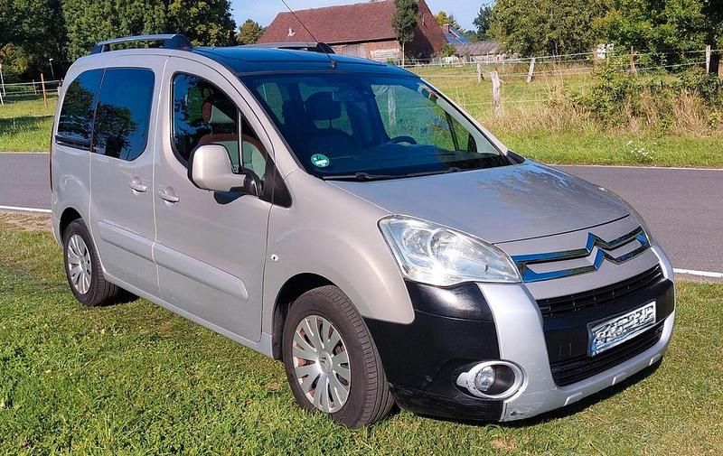Beige Gebraucht 2010 Citroën Berlingo Van / Kleinbus | 3.990 € (Fairer Preis) - Bild 1/4