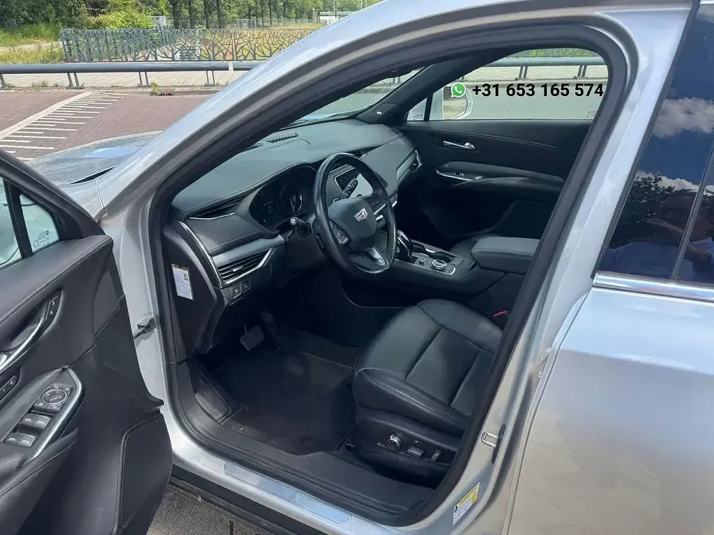 Gebraucht Cadillac XT4 230 PS (169 kW) 2021 Grau SUV