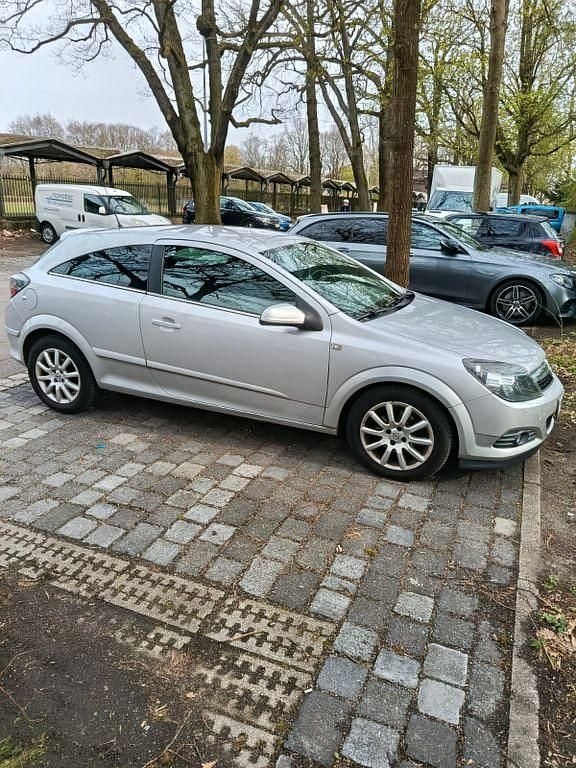 Gebraucht Opel Astra GTC 90 PS (66 kW) 2009 Grau Limousine