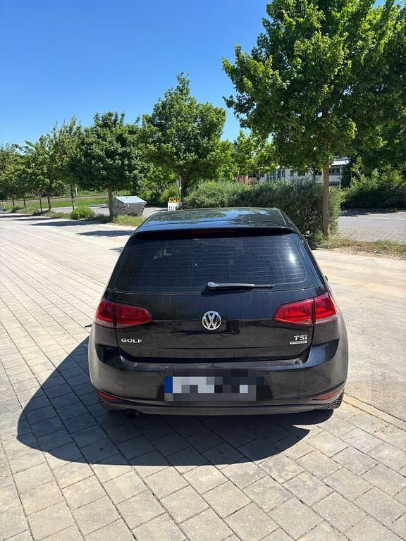 Schwarz Gebraucht 2014 VW Golf VII Comfortline Limousine | 7.300 € (Superpreis) - Bild 1/4