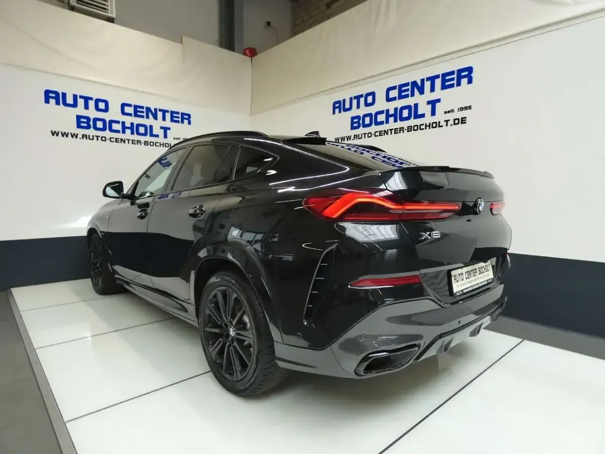 Gebraucht BMW X6 M Sport 286 PS (210 kW) 2021 Black sapphire metallic SUV