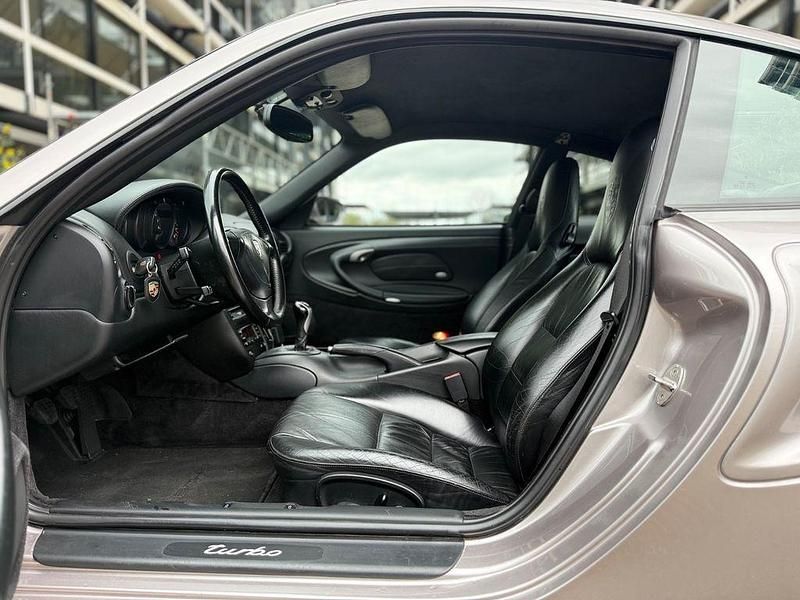 Gebraucht Porsche 996 420 PS (308 kW) 2000 Silber Coupé