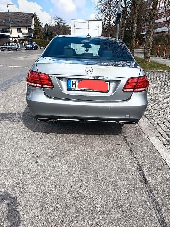 Gebraucht Mercedes E200 Avantgarde 184 PS (135 kW) 2013 Grau Limousine