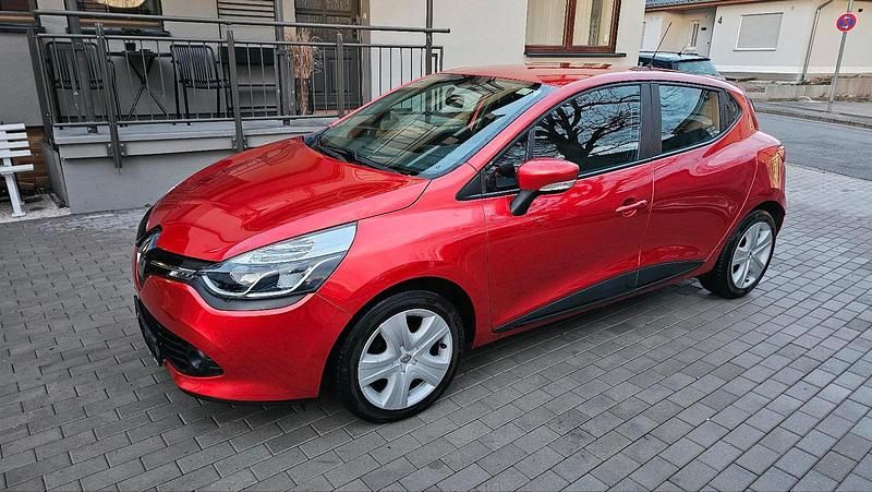 Gebraucht Renault Clio IV 73 PS (53 kW) 2014 Rot Kleinwagen
