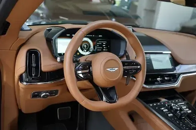 Gebraucht Aston Martin DBX 707 707 PS (519 kW) 2025 Andere SUV