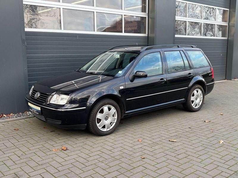 Schwarz Gebraucht 2001 VW Bora Highline Kombi | 2.750 € (Fairer Preis) - Bild 1/4