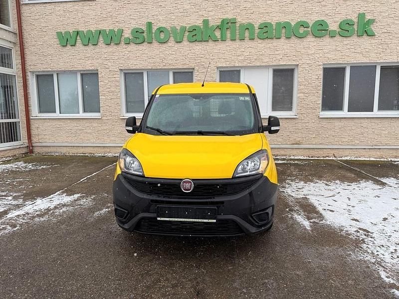 Gebraucht Fiat Doblò 95 PS (69 kW) 2018 Van / Kleinbus