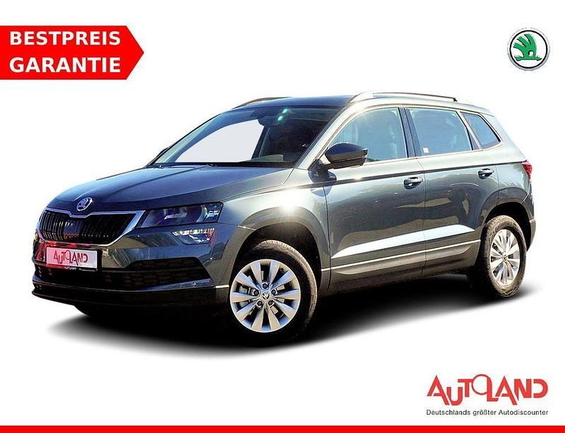 Grau Gebraucht 2021 Skoda Karoq SUV | 20.990 € (Fairer Preis) - Bild 1/4