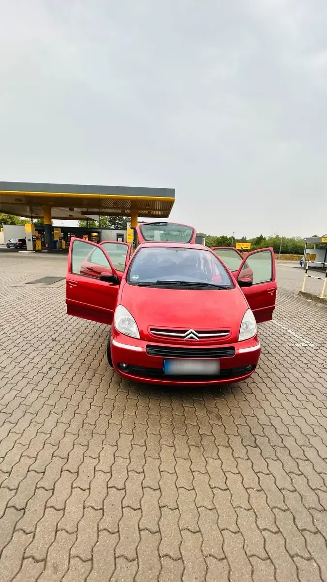 Gebraucht Citroën Xsara 80 PS (58 kW) 2007 Rot Van / Kleinbus