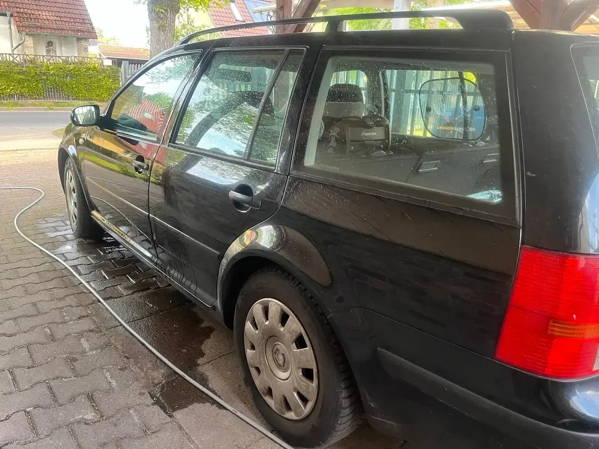 Gebraucht VW Golf IV 75 PS (55 kW) 2000 Schwarz Kombi
