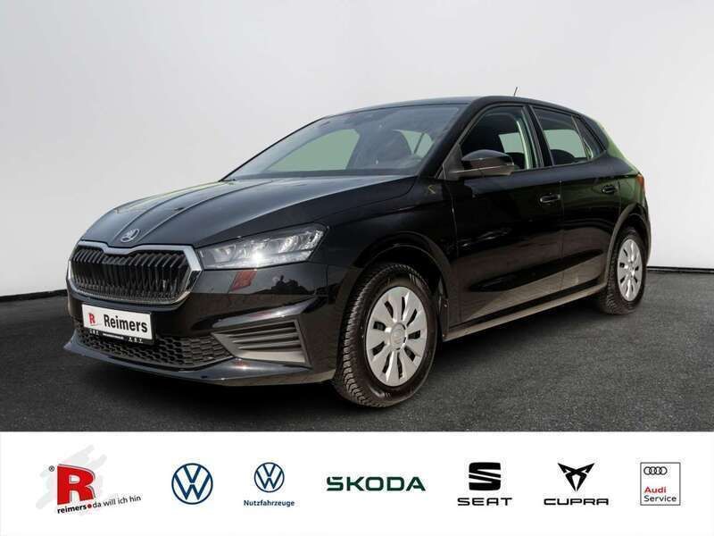 Schwarz Gebraucht 2023 Skoda Fabia Ambition Limousine | 15.490 € (Fairer Preis) - Bild 1/4