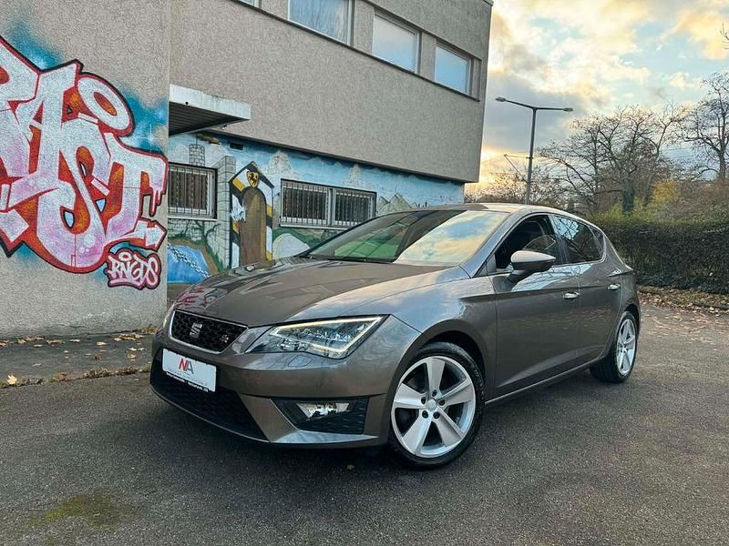 Second-hand Seat Leon FR 140 CP (102 kW) 2014 Gri Berlinǎ
