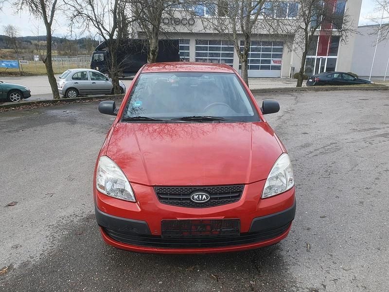 Gebraucht Kia Rio 97 PS (71 kW) 2009 Rot Limousine