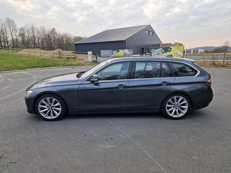Gebraucht BMW 325 Comfort Edition 218 PS (160 kW) 2014 Grau Kombi