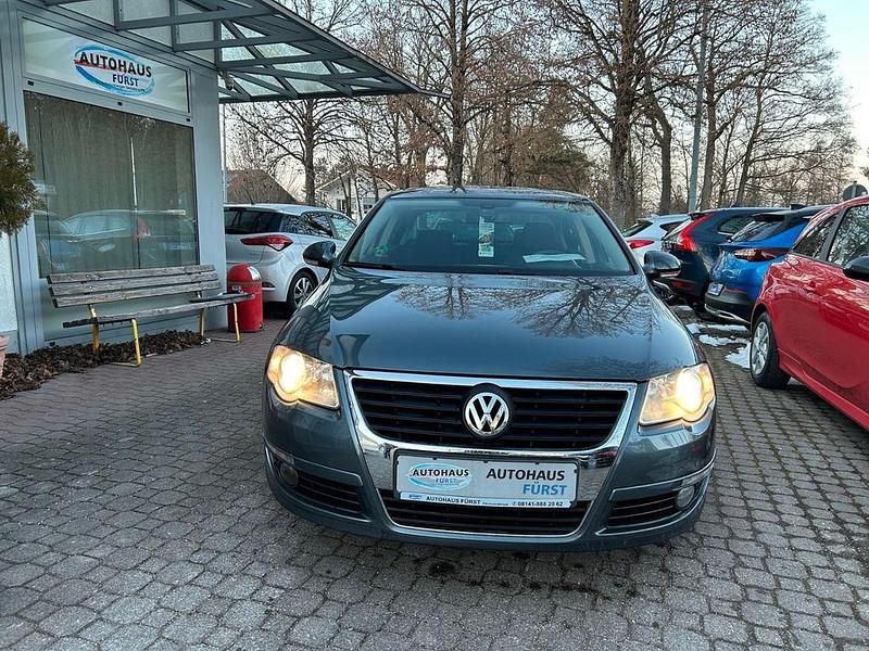 Gebraucht VW Passat Comfortline 102 PS (75 kW) 2009 Grau Limousine