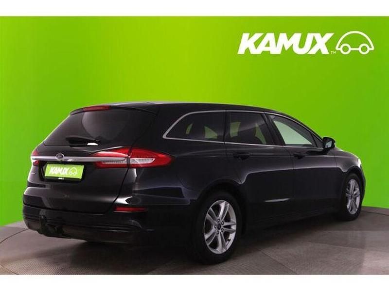 Gebraucht Ford Mondeo Titanium 165 PS (121 kW) 2019 Schwarz Limousine