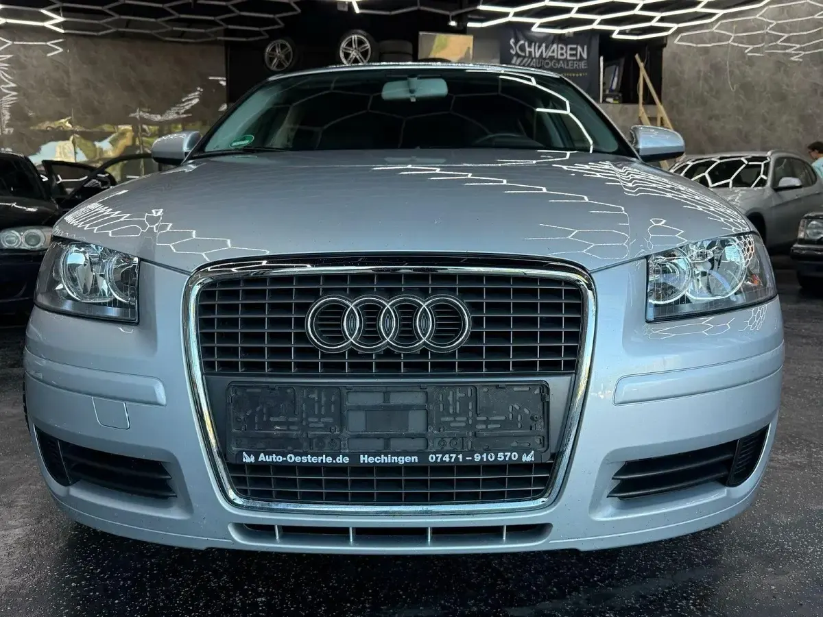 Gebraucht Audi A3 Attraction 102 PS (75 kW) 2007 Silber Kleinwagen