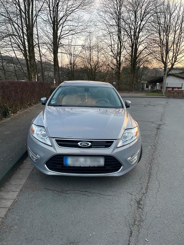Używany Ford Mondeo Titanium X 204 KM (150 kW) 2013 Srebrny Sedan/Limuzyna
