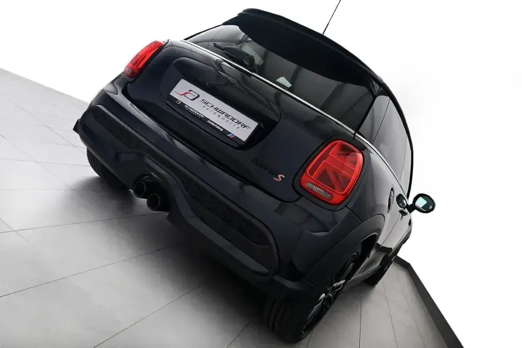 Gebraucht Mini Cooper S Classic 178 PS (130 kW) 2023 Schwarz Kleinwagen
