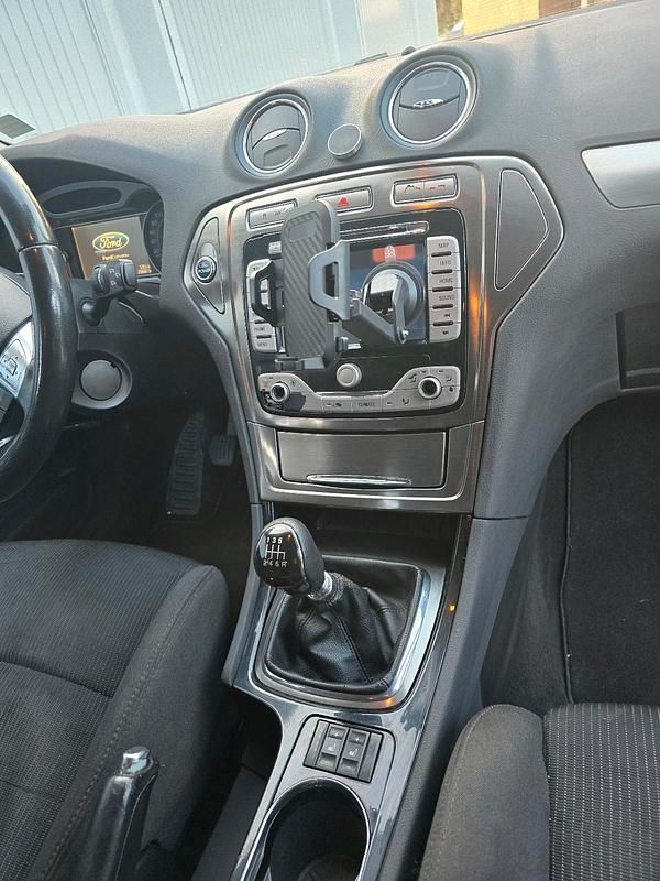 Gebraucht Ford Mondeo 175 PS (128 kW) 2008 Schwarz Kombi
