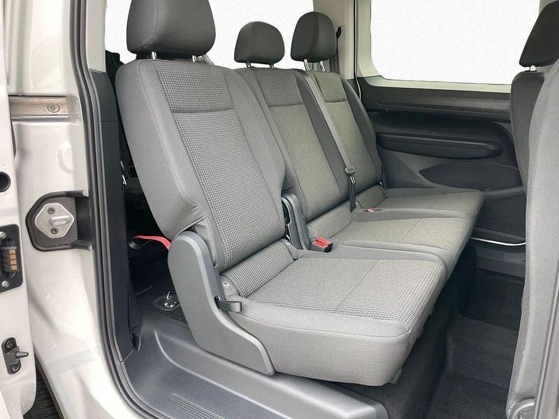 Neu VW Caddy Maxi 102 PS (75 kW) 2025 Weiß Van / Kleinbus