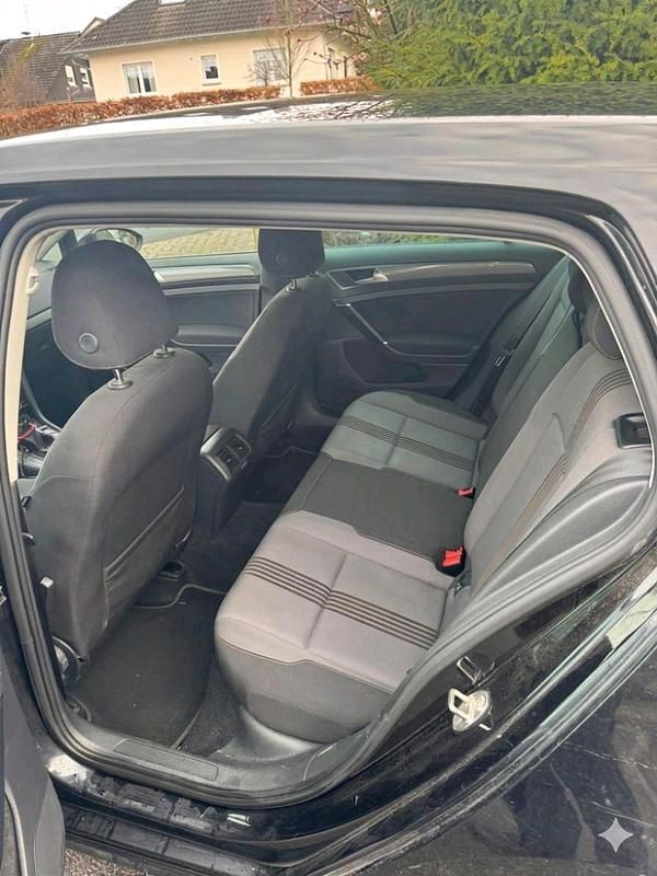 Gebraucht VW Golf VII 110 PS (80 kW) 2016 Schwarz Kleinwagen
