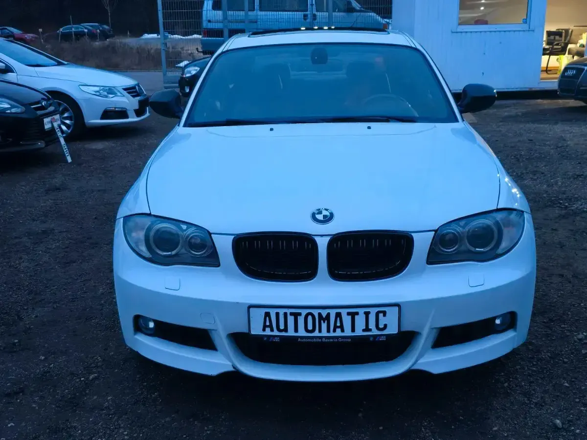 Używany BMW 118 Coupé 143 KM (105 kW) 2011 Biały Coupe