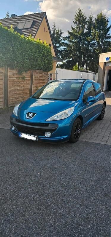 Blau Gebraucht 2009 Peugeot 207 Kleinwagen | 1.799 € (Superpreis) - Bild 1/4
