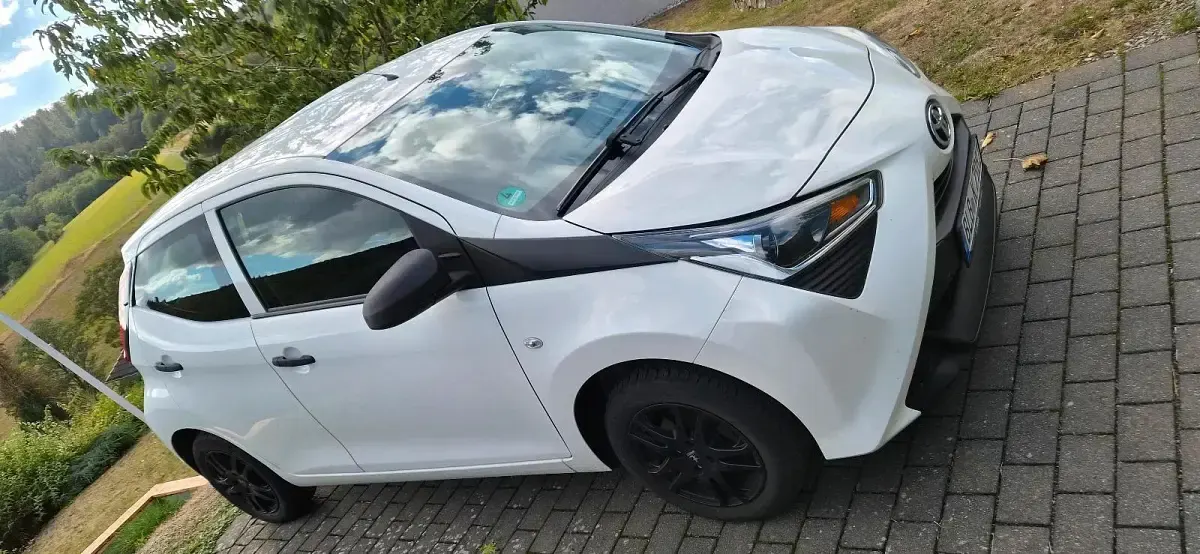 Gebraucht Toyota Aygo 72 PS (52 kW) 2018 Weiß Kleinwagen