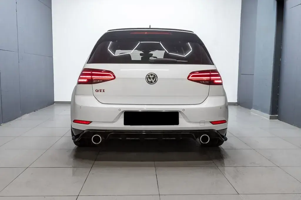 Gebraucht VW Golf VIII GTI 290 PS (213 kW) 2020 Weiß Limousine