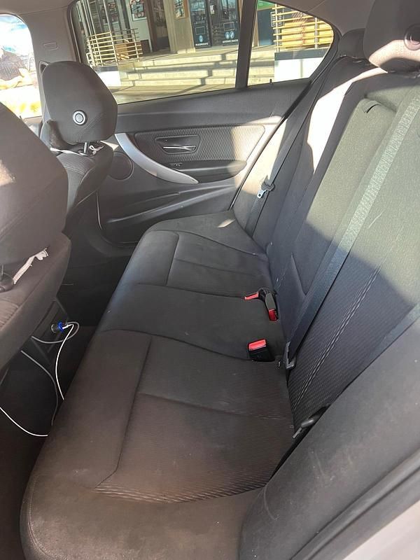 Gebraucht BMW 316 116 PS (85 kW) 2015 Weiß Limousine