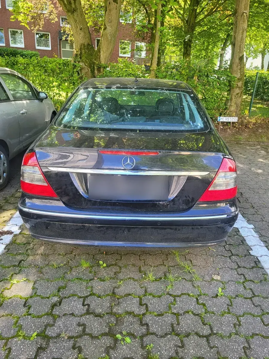 Gebraucht Mercedes E220 170 PS (125 kW) 2007 Schwarz Limousine