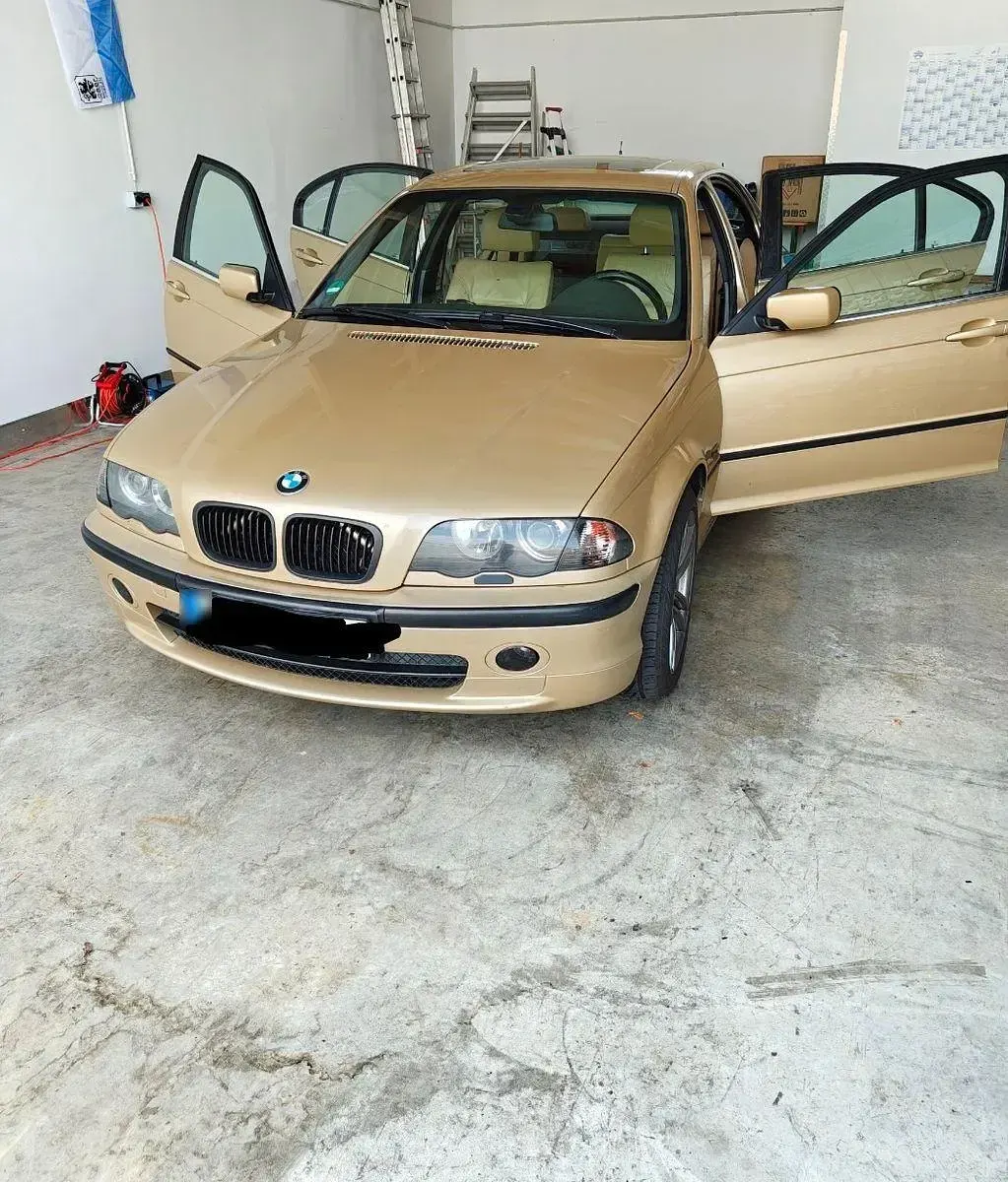 Gebraucht BMW 323 Sport Line 170 PS (125 kW) 2000 Gold Limousine