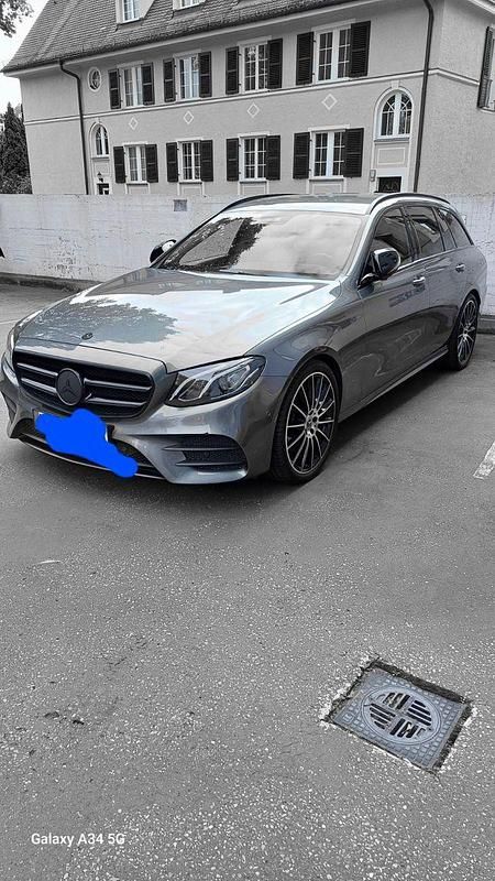 Grau Gebraucht 2018 Mercedes E200 Limousine | 20.900 € (Guter Preis) - Bild 1/4