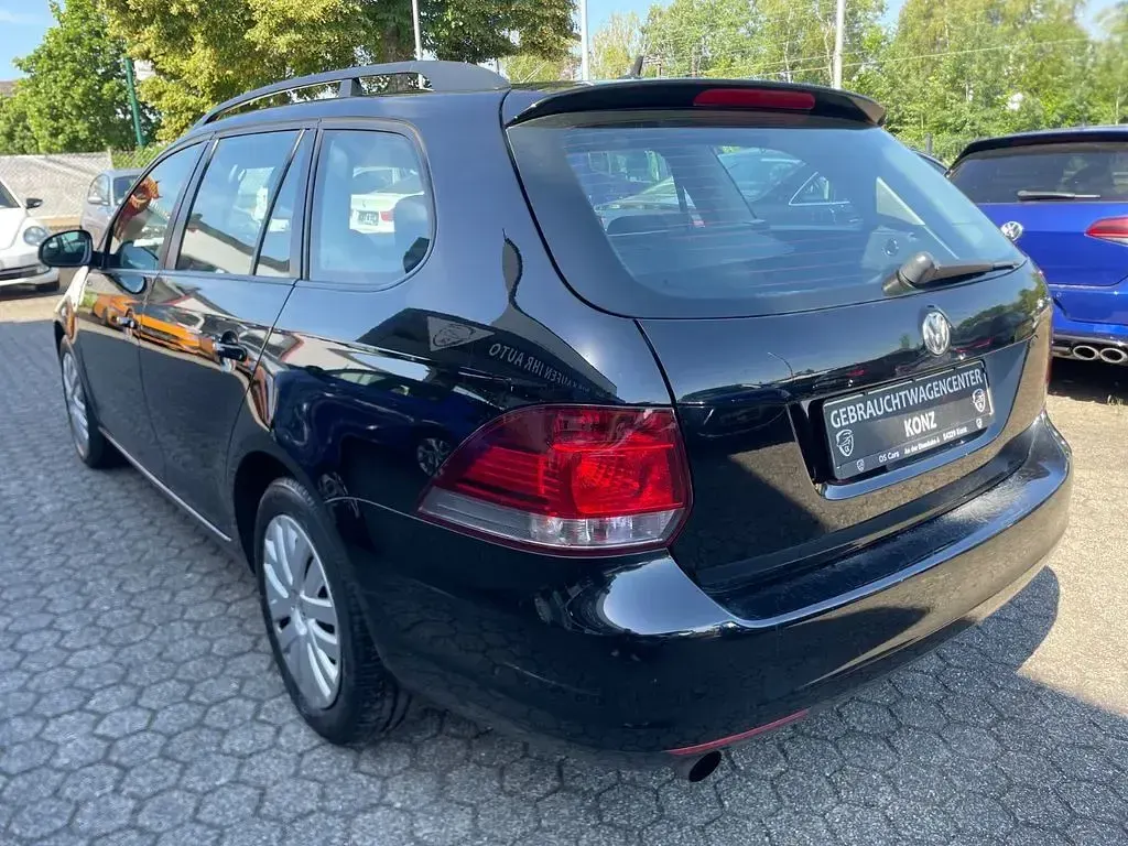 Gebraucht VW Golf VI 105 PS (77 kW) 2011 Schwarz Kleinwagen